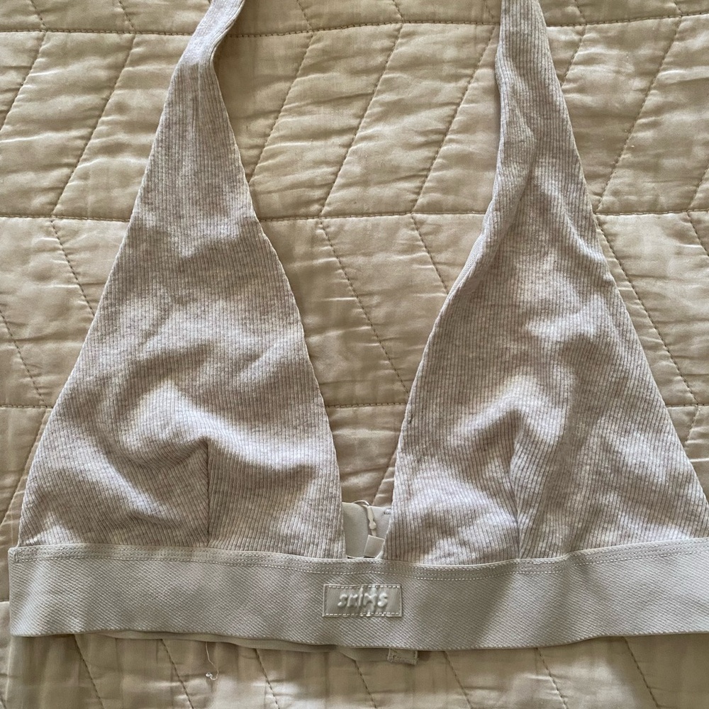 SKIMS Oatmeal Color Ribbed Bralettes - Picture 8 of 14